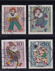 Berlin used 373-6 Scott 9NB74-7 Puppets set