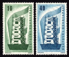 Germany Scott 748-749 Mint never hinged.