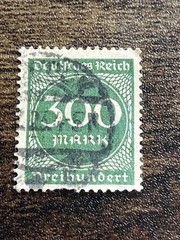 Deutsches Reich Foreign 300 Mark Green Used Actual Stamp TKS1179*
