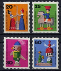 Germany – BRD : Wood Toy semi-postal set from 1971 – mint NH