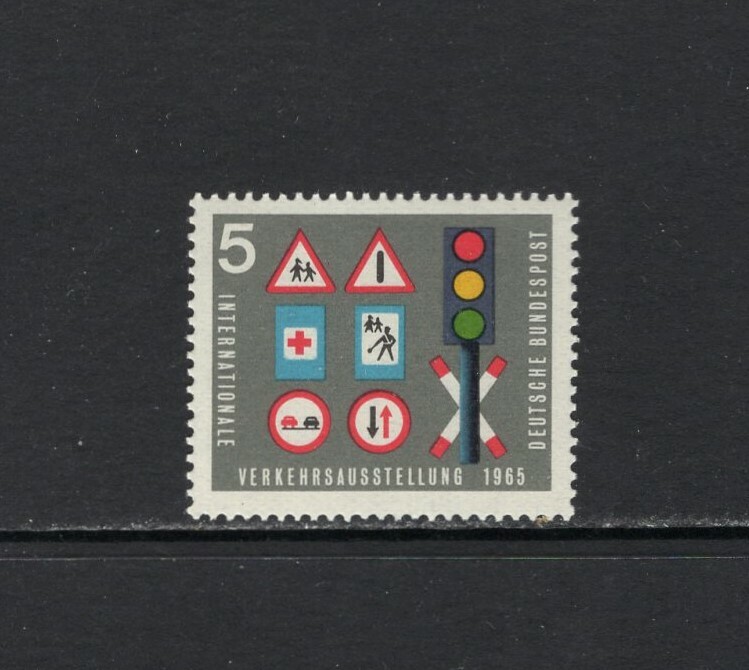 Germany 1965 TRAFFIC LIGHTS AND SIGNS SC 919 MNH